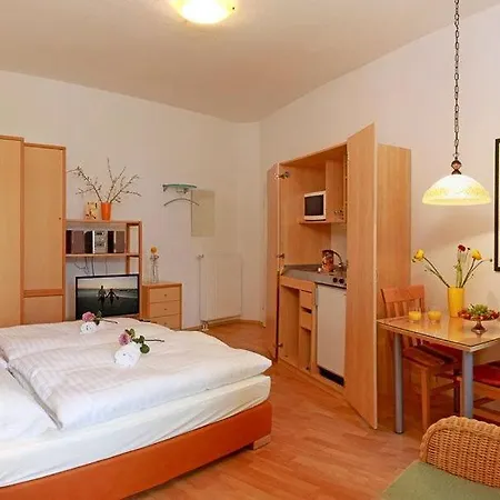 Waldschloss App 10 شقة