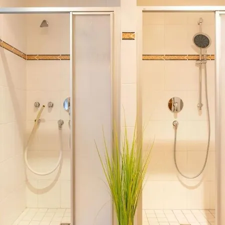 Waldschloss App 10 شقة *