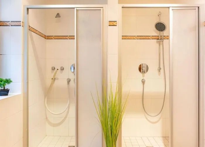 Waldschloss App 10 *